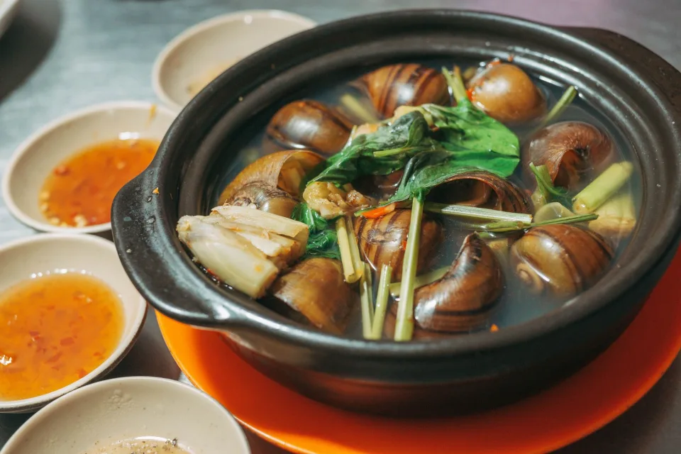 Góc bàn tiệc gia đình